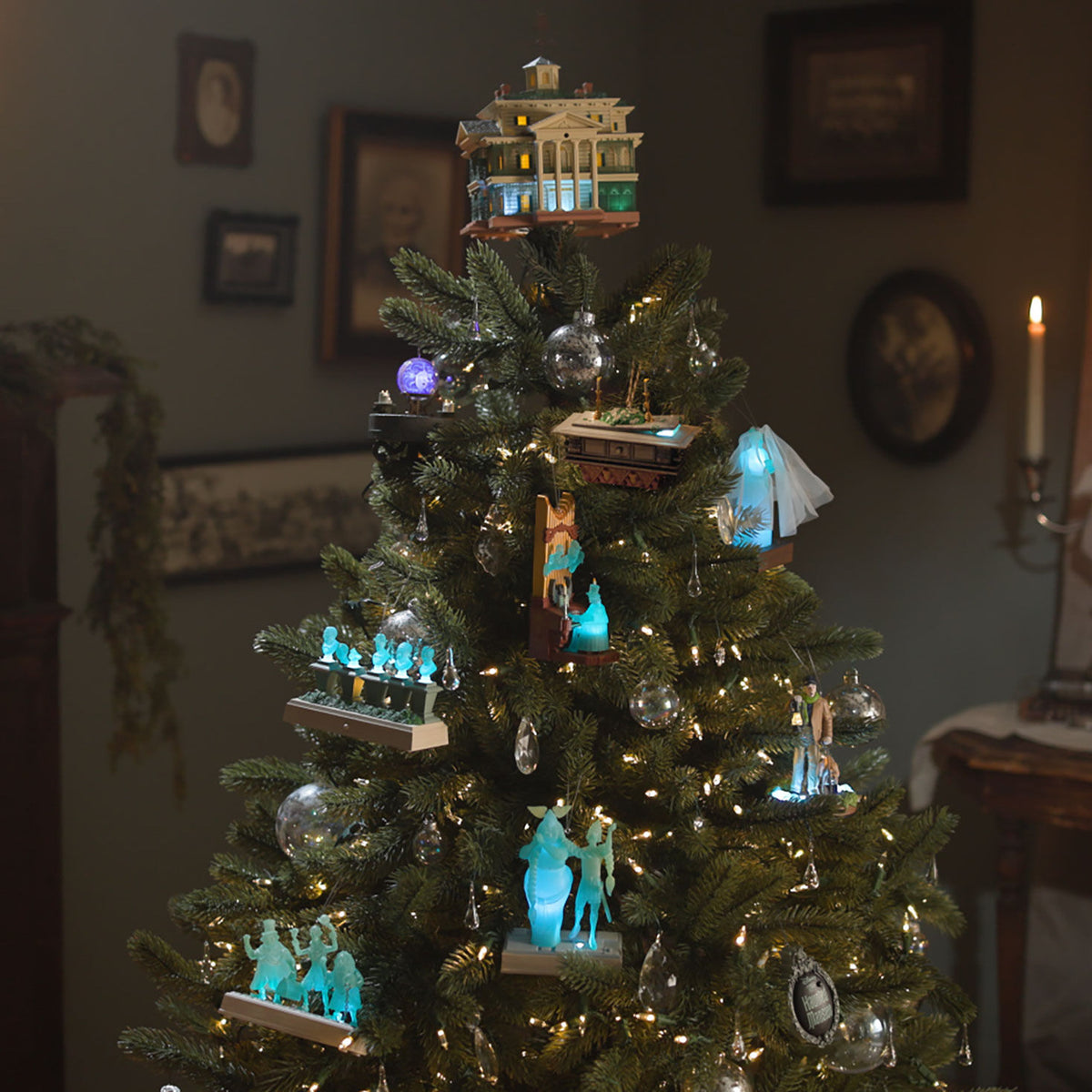 Disney The Haunted Mansion Collection The Opera Singers Ornament With Light and Sound